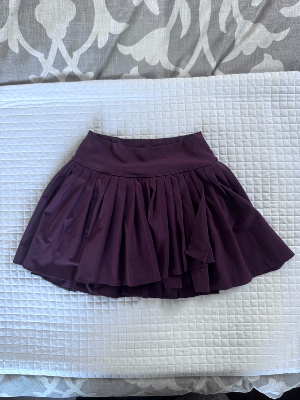 OFFLINE by Aerie Burgundy Pleated Skort